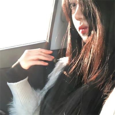 早餐时女歌迷快闪